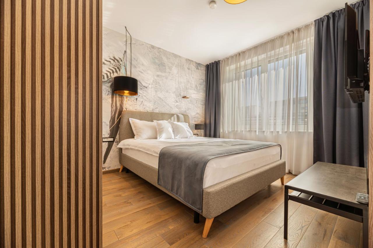 Promenada Studios Брашов Экстерьер фото
