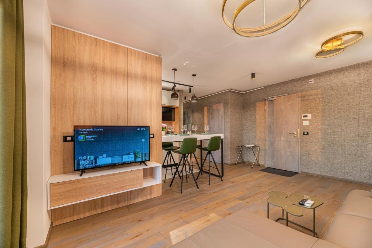 Promenada Studios Брашов Экстерьер фото