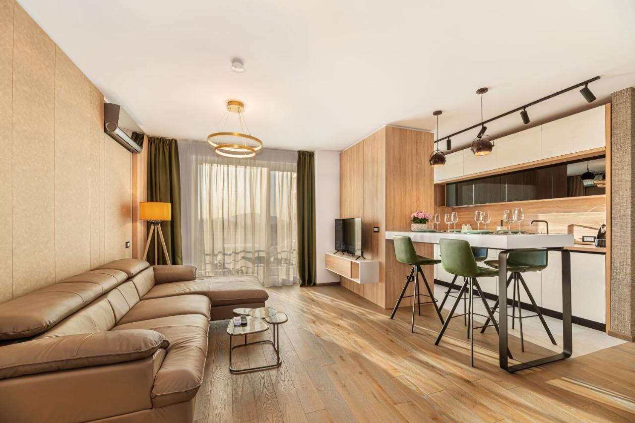 Promenada Studios Брашов Экстерьер фото
