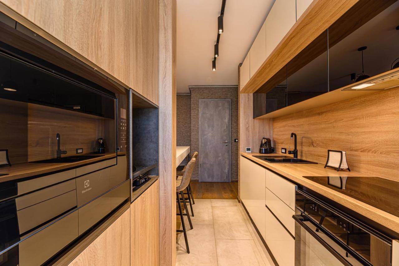 Promenada Studios Брашов Экстерьер фото