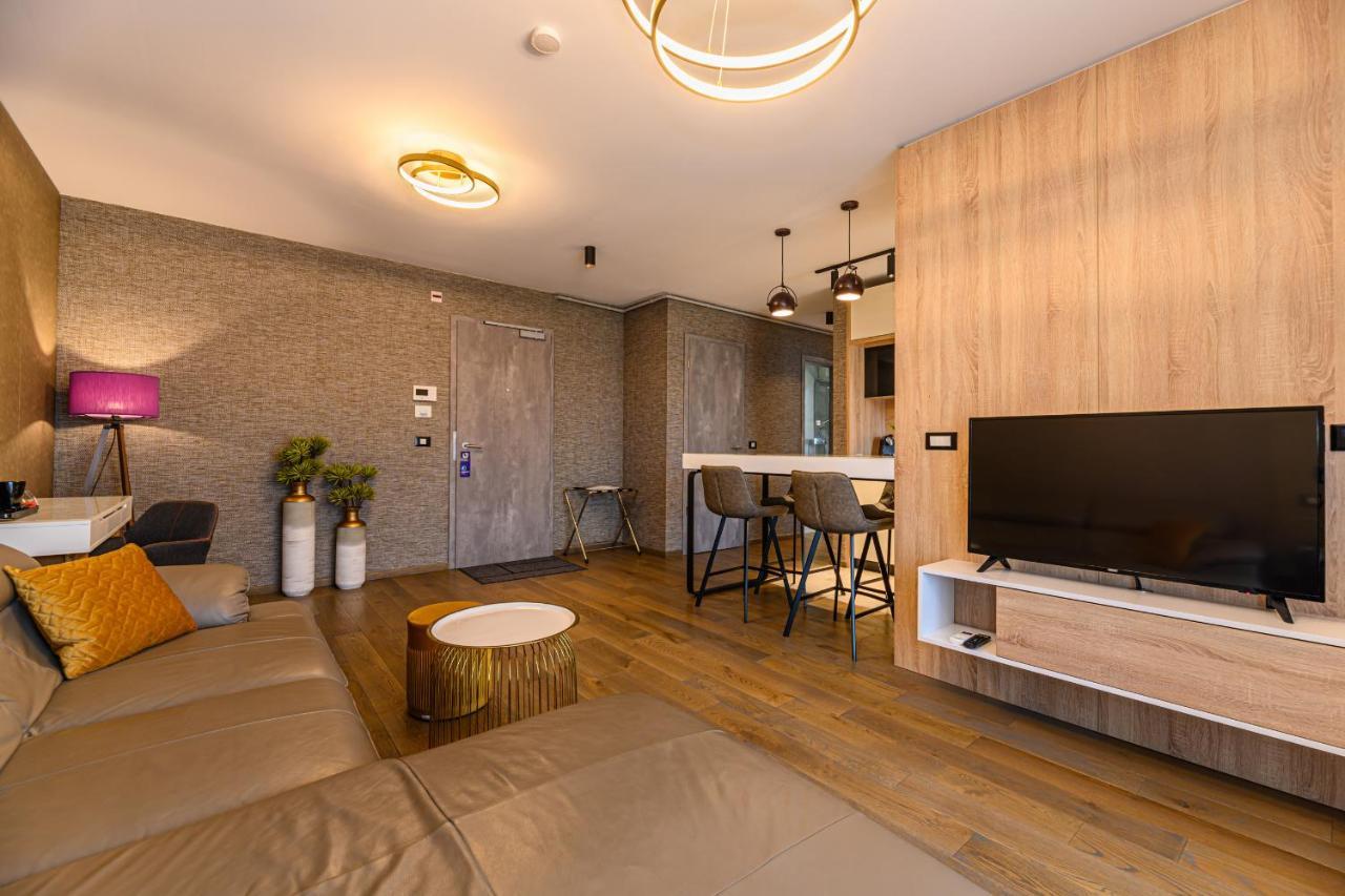 Promenada Studios Брашов Экстерьер фото