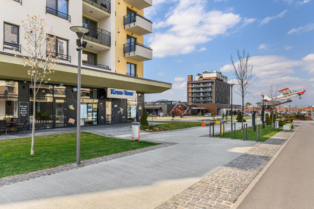Promenada Studios Брашов Экстерьер фото